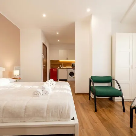 Bengasi Loft Aparthotel 3*